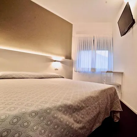 Hotel Centrale Отель 3*
