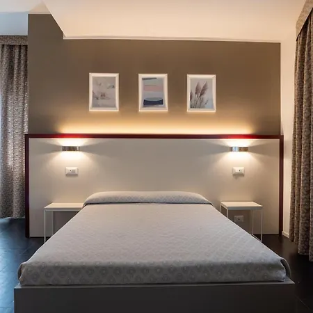 Hotel Centrale Отель 3*