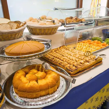 Hotel Centrale Отель 3*