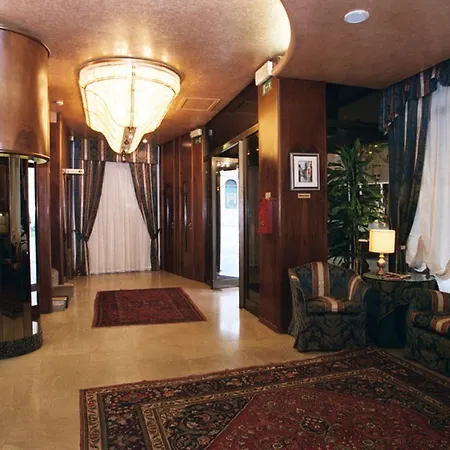 Hotel Centrale Местре